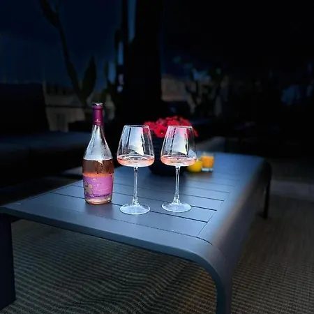 Apollo Theater Palace Exclusive Rooftop * לצ'ה