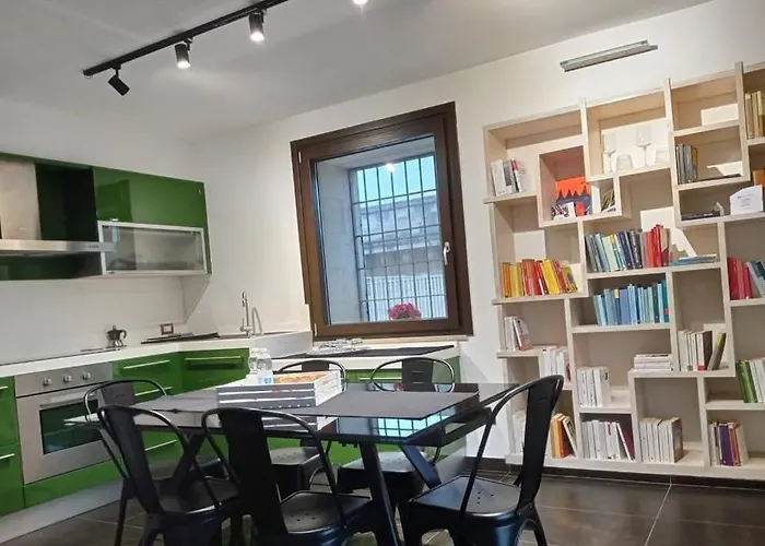 Apollo Theater Palace Exclusive Terrace *