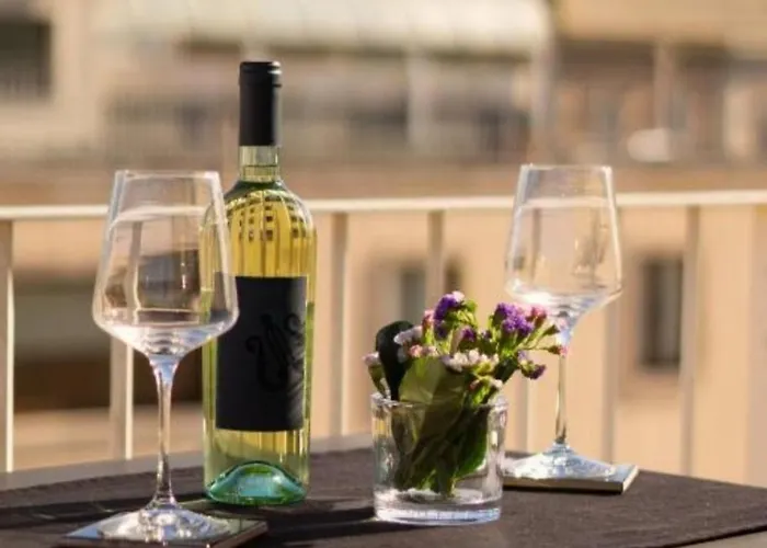 Apollo Theater Palace Exclusive Terrace *